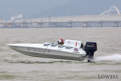 Miles Jennings (Legends Palace) racing at the Macau Asia Powerboat Championship